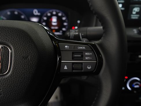 Used 2023 Honda Accord Touring image 23