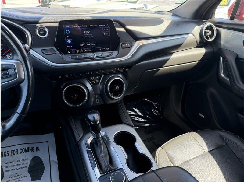 Used 2019 Chevrolet Blazer LT w/ Sound & Technology Package FWD image 42