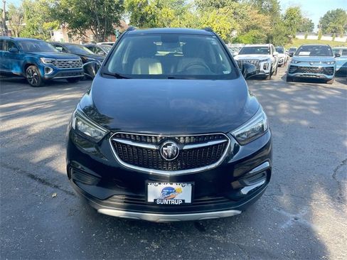 Used 2021 Buick Encore Preferred image 32