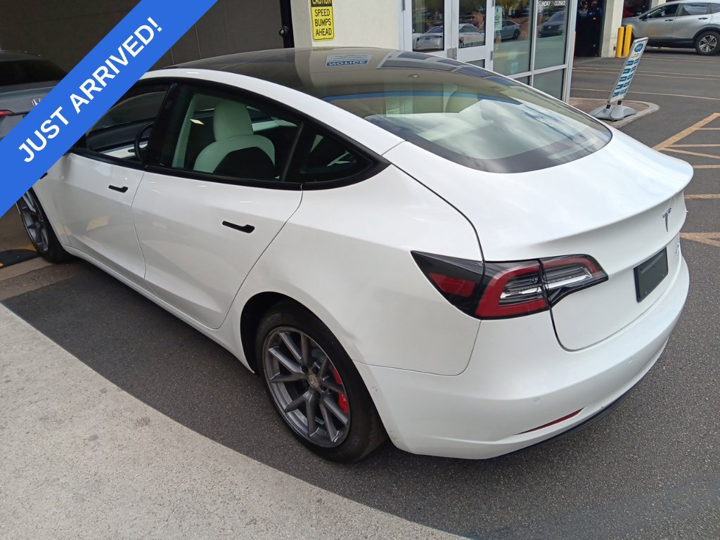 Used 2022 Tesla Model 3 Standard Range RWD image 4