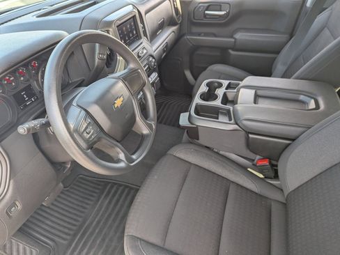 Used 2024 Chevrolet Silverado 1500 Custom image 21