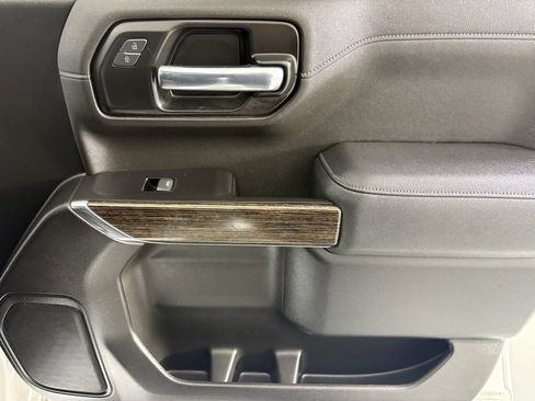 Used 2022 GMC Sierra 1500 Elevation image 12