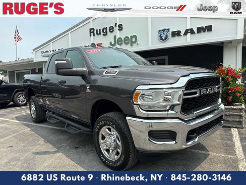Used 2024 RAM 2500 Tradesman w/ Chrome Appearance Group AWD/4WD image 1