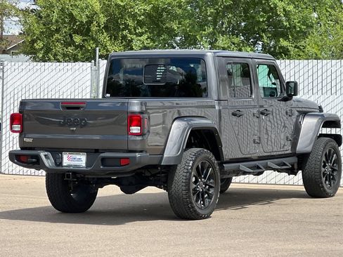 Used 2024 Jeep Gladiator Sport AWD/4WD image 4