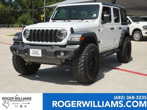 Used 2025 Jeep Wrangler Unlimited Sport AWD/4WD image 1