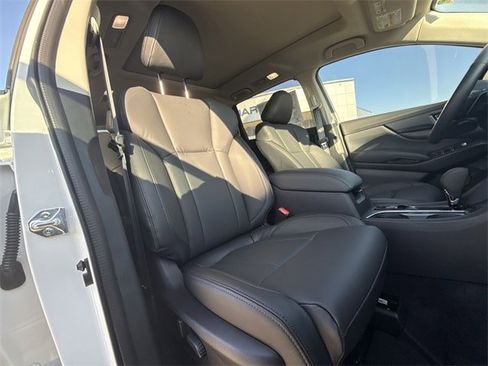 New 2026 Subaru Ascent Limited Bronze image 25