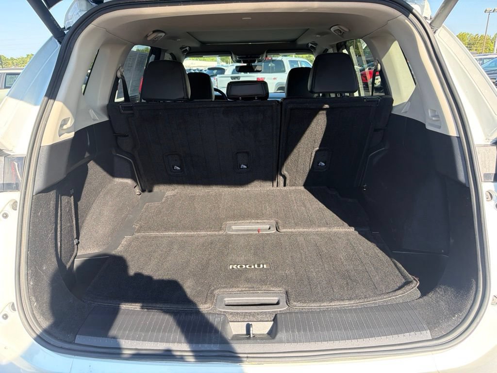 Used 2024 Nissan Rogue SL w/ SL Premium Package FWD image 13