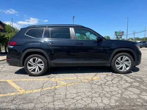 Used 2023 Volkswagen Atlas SE w/ Panoramic Sunroof Package AWD/4WD image 5