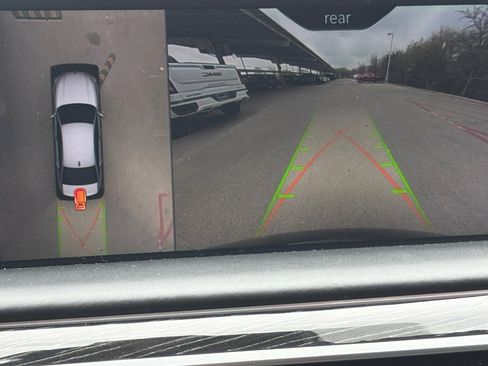 Used 2018 BMW 750i image 9