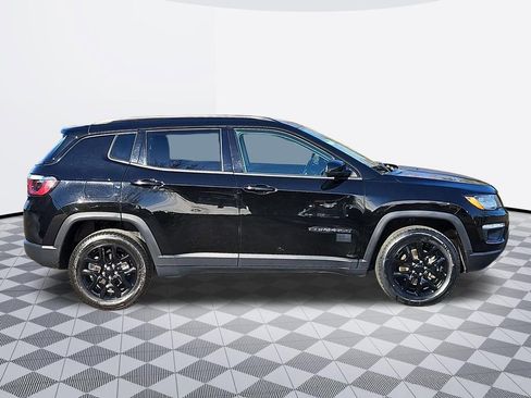 Used 2021 Jeep Compass Sport image 7
