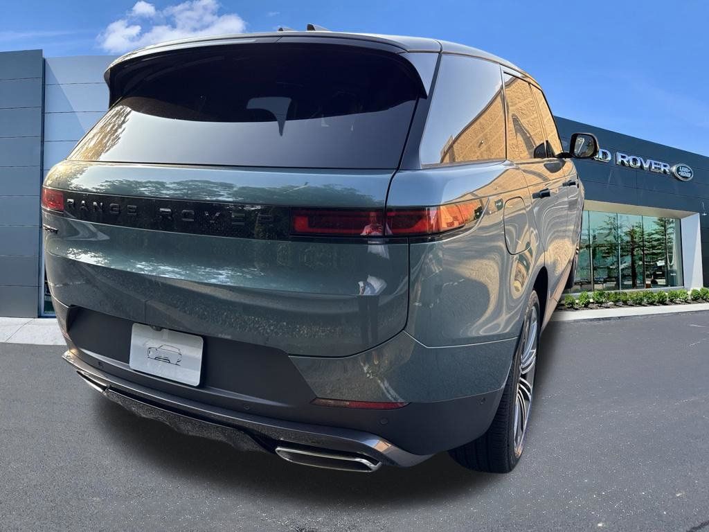 New 2026 Land Rover Range Rover Sport SE AWD/4WD image 5