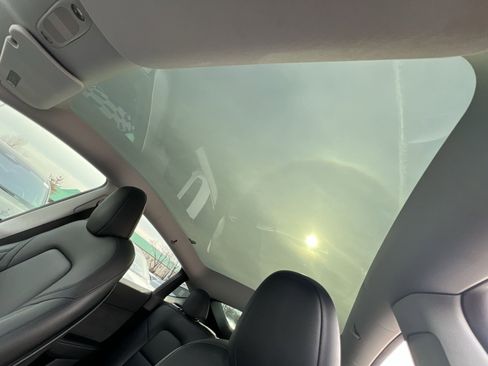 Used 2024 Tesla Model Y Long Range image 24