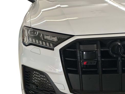 Used 2023 Audi SQ7 Premium Plus w/ Executive Package AWD/4WD image 22