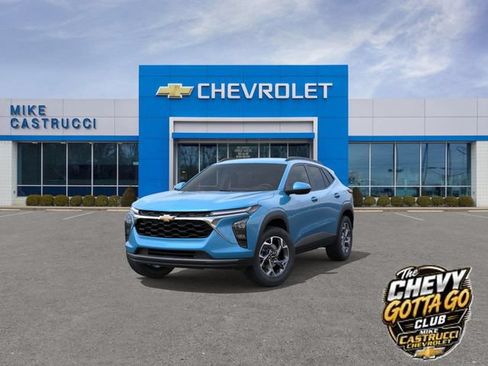 New 2026 Chevrolet Trax LT w/ Driver Confidence Package FWD image 8
