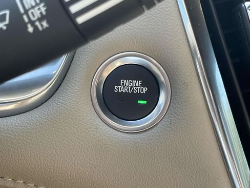 Used 2023 Chevrolet Traverse LS FWD image 21