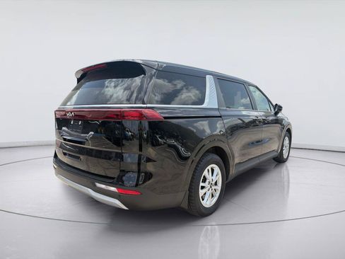 Used 2022 Kia Carnival LX FWD image 5