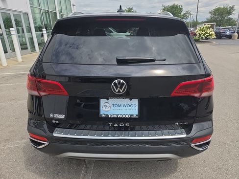 Certified 2024 Volkswagen Taos SE AWD/4WD image 7