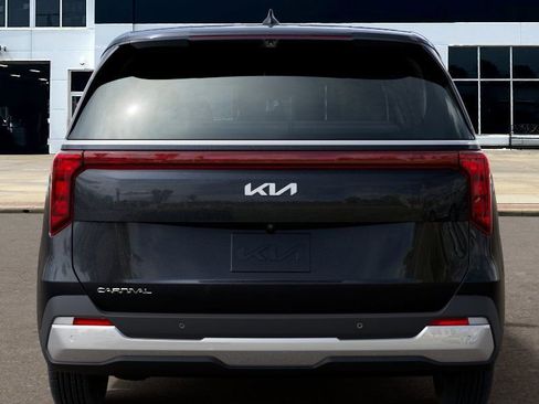 New 2026 Kia Carnival FWD image 15