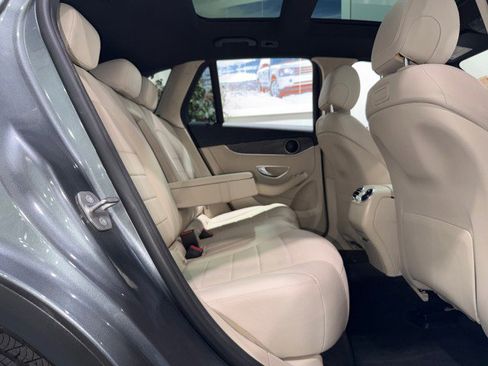 Used 2018 Mercedes-Benz GLC 300 w/ Multimedia Package image 61
