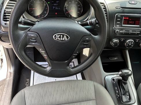 Used 2016 Kia Forte LX FWD image 10