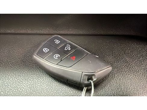 Used 2024 GMC Sierra 2500 SLT image 18