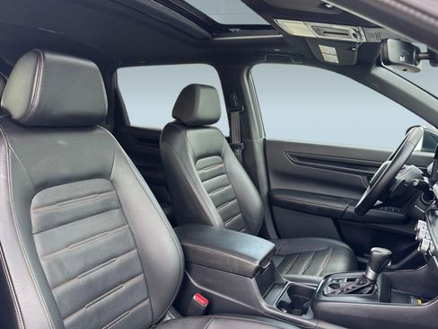 Certified 2025 Honda CR-V Sport-L image 30