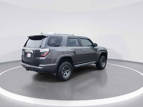 Certified 2022 Toyota 4Runner Limited AWD/4WD image 8