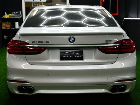 Used 2018 BMW ALPINA B7 xDrive image 3