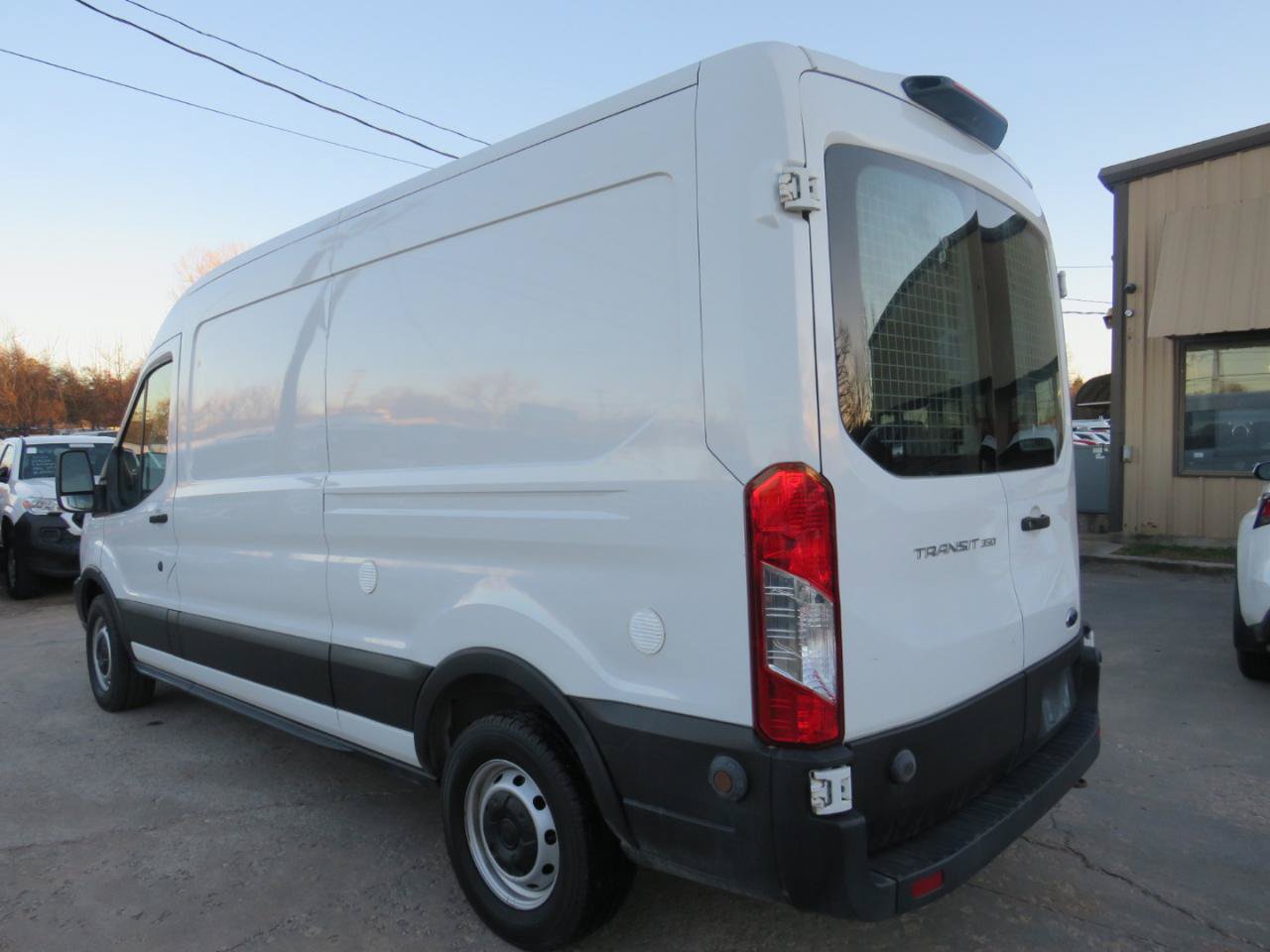 Used 2019 Ford Transit 350 148 Medium Roof RWD image 7