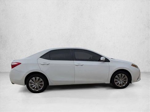 Used 2016 Toyota Corolla LE image 4