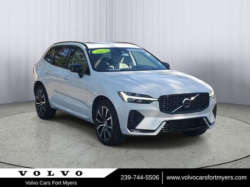 Certified 2025 Volvo XC60 B5 Ultra image 1