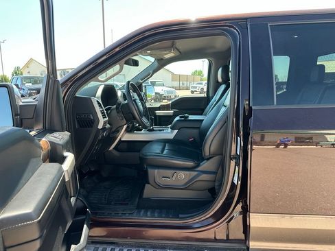 Used 2018 Ford F150 Lariat w/ Equipment Group 502A Luxury AWD/4WD image 10