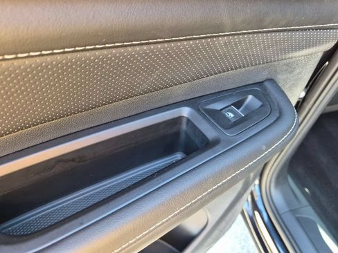 Used 2025 Volkswagen Atlas SE AWD/4WD image 26