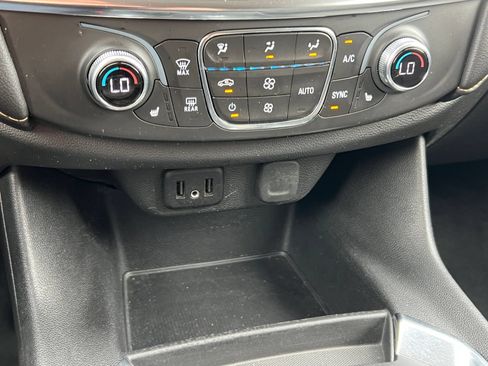 Certified 2021 Chevrolet Traverse LT AWD/4WD image 26