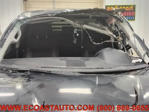 Used 2021 Toyota Tundra SR5 w/ TRD Off-Road Package AWD/4WD image 15