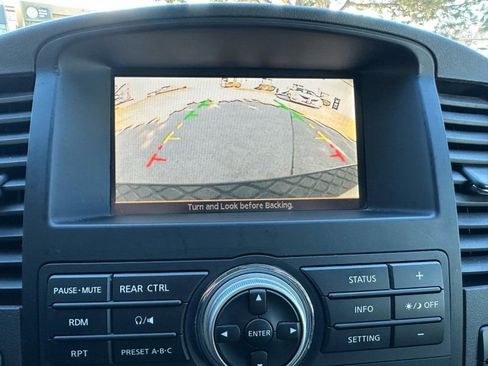 Used 2012 Nissan Pathfinder SV image 22