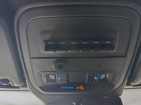 Used 2024 Ford Bronco Outer Banks AWD/4WD image 22