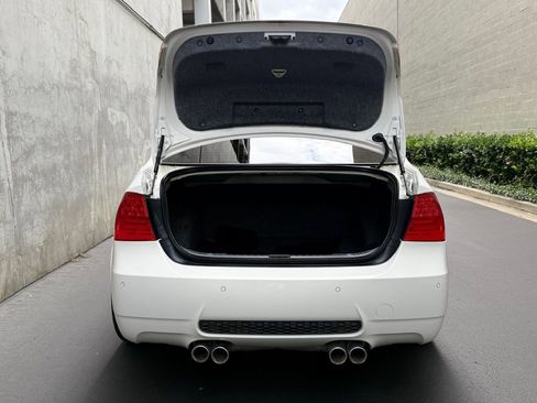 Used 2011 BMW M3 Sedan image 22