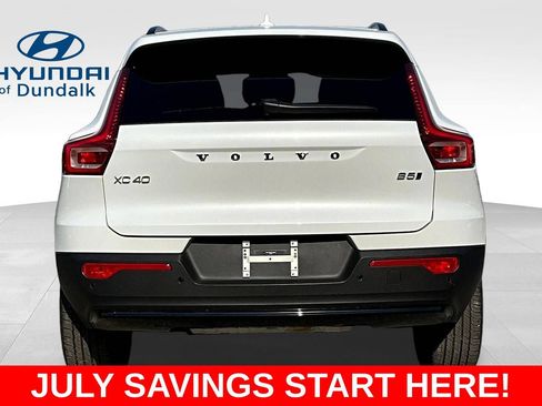 Used 2026 Volvo XC40 B5 Plus AWD/4WD image 6