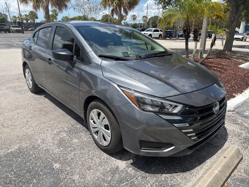 Used 2025 Nissan Versa S w/ Trunk Package FWD image 3