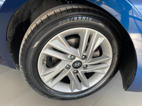 Used 2020 Hyundai Elantra SEL image 9