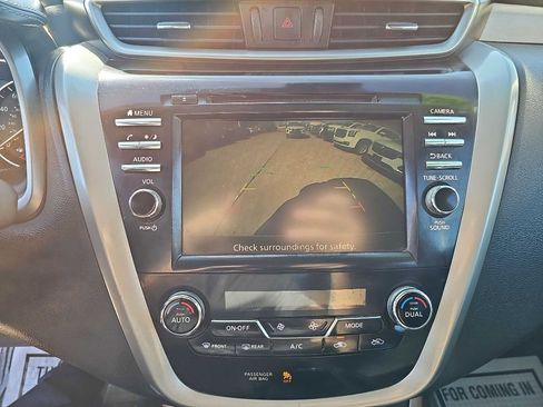 Used 2020 Nissan Murano SV image 28