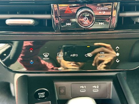 New 2026 Nissan Kicks SR image 15