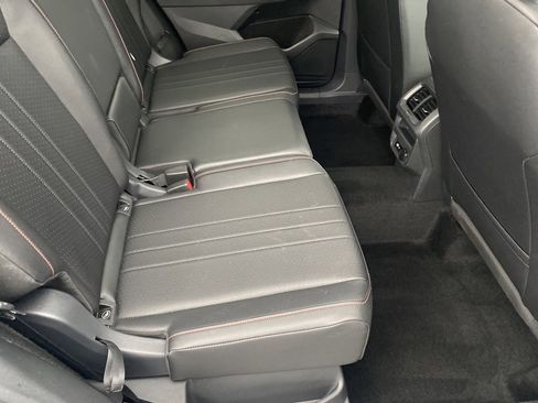 Used 2024 Volkswagen Tiguan Wolfsburg Edition image 27