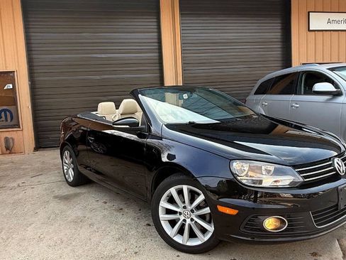 Used 2012 Volkswagen Eos Komfort image 2