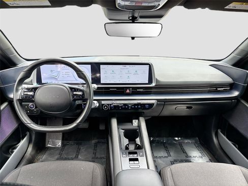 Used 2024 Hyundai Ioniq 6 SE RWD image 23