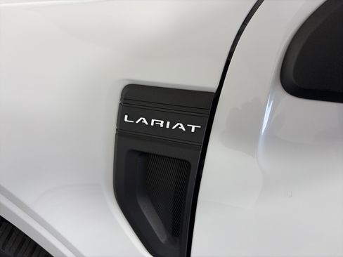 Used 2022 Ford Maverick Lariat w/ Lariat Luxury Package FWD image 19