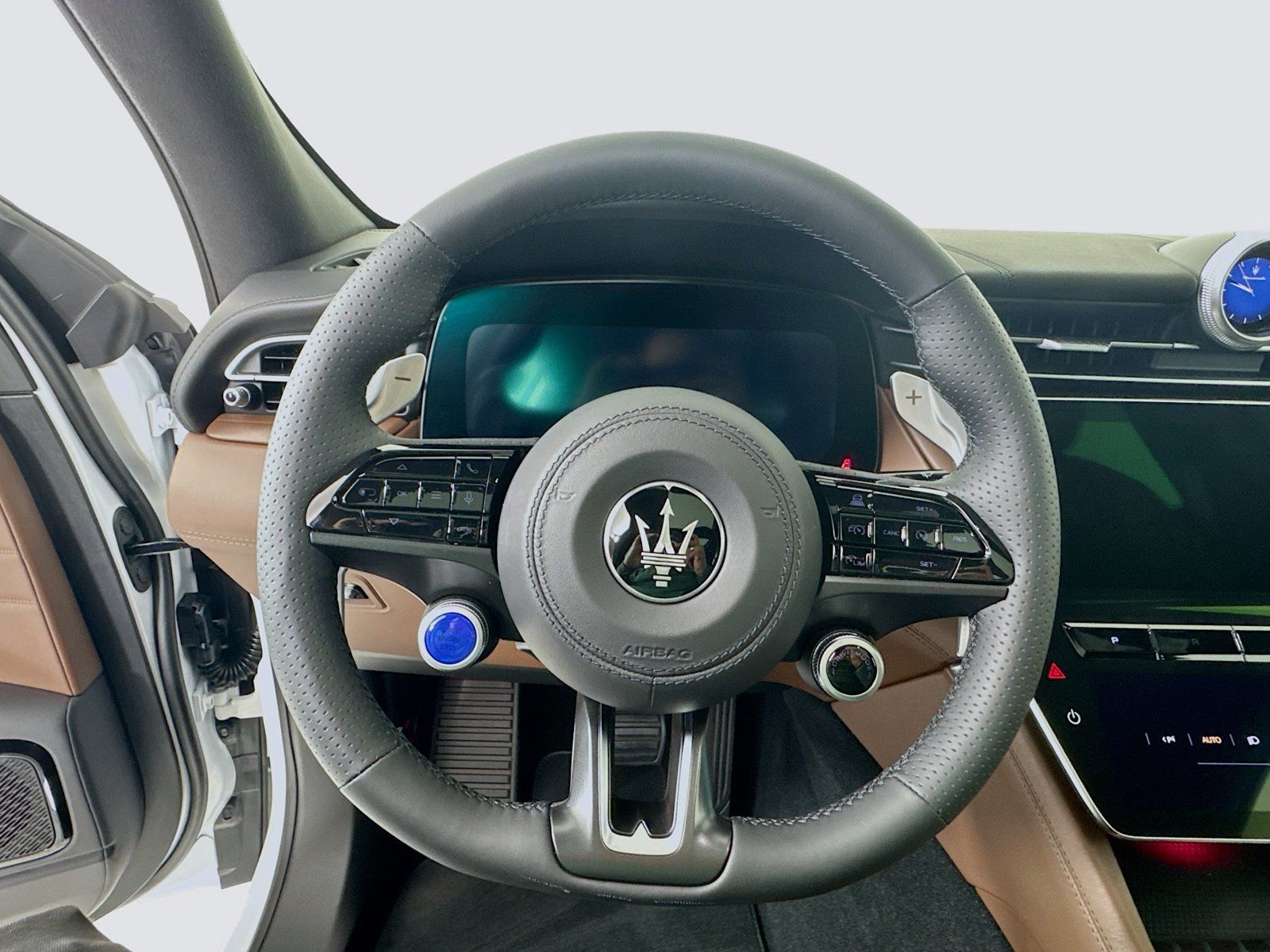 Used 2025 Maserati Grecale GT AWD/4WD image 11