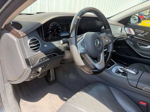 Used 2020 Mercedes-Benz S 560 Sedan image 18