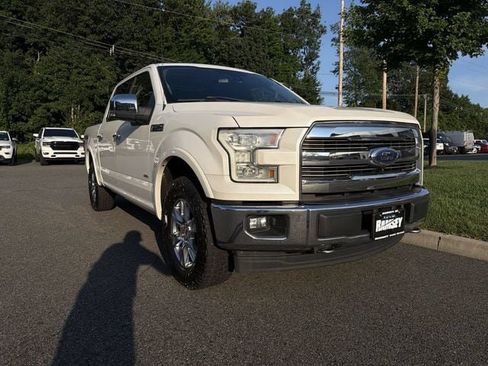 Used 2017 Ford F150 Lariat w/ Equipment Group 502A Luxury AWD/4WD image 2